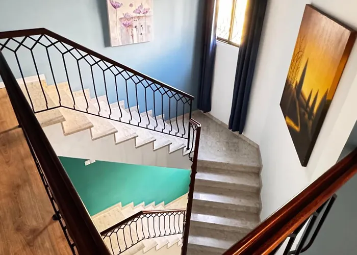 شقة Modern 7 Private Kitchenette And Bathroom ليماسول