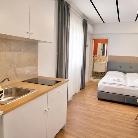 Apartamento Modern 7 Private Kitchenette And Bathroom *